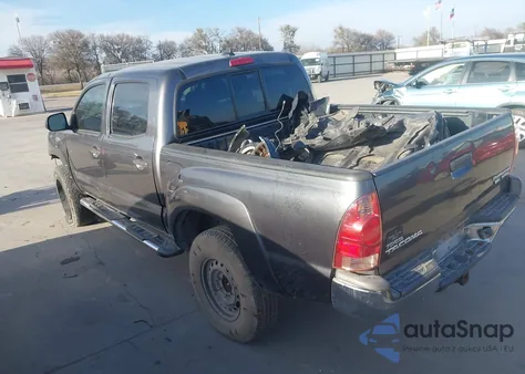 2015 Toyota Tacoma Prerunner V6 z USA, uszkodzony, nr VIN 5TFJU4GN7FX065848